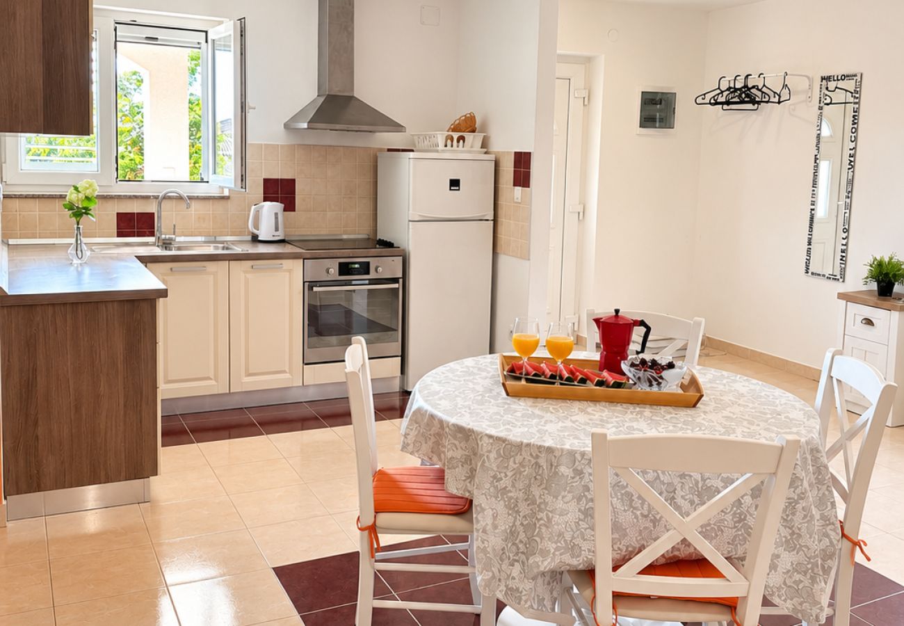 Ferienwohnung in Povljana - Schöne Apartment Bodulo 3