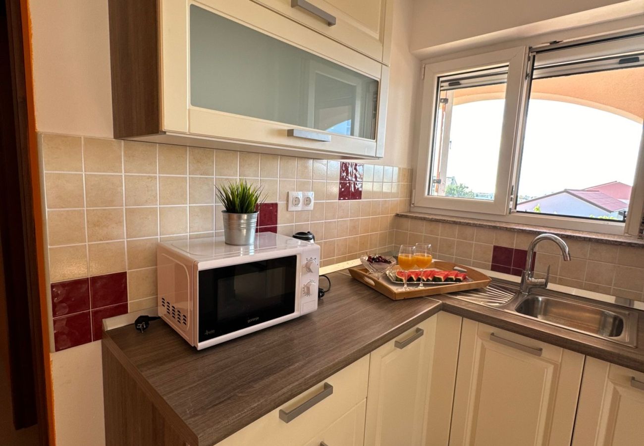 Ferienwohnung in Povljana - Schöne Apartment Bodulo 4