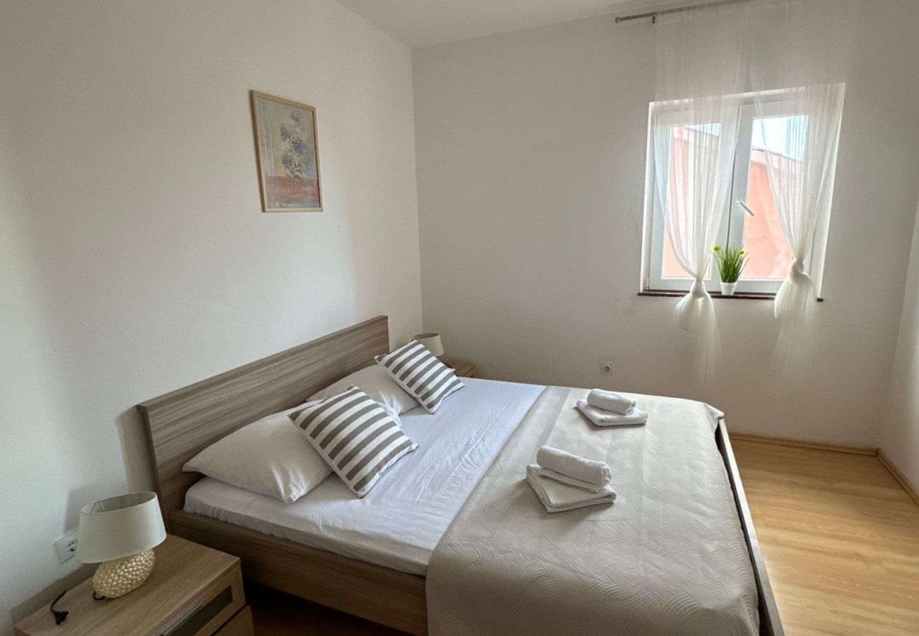 Ferienwohnung in Povljana - Schöne Apartment Bodulo 1