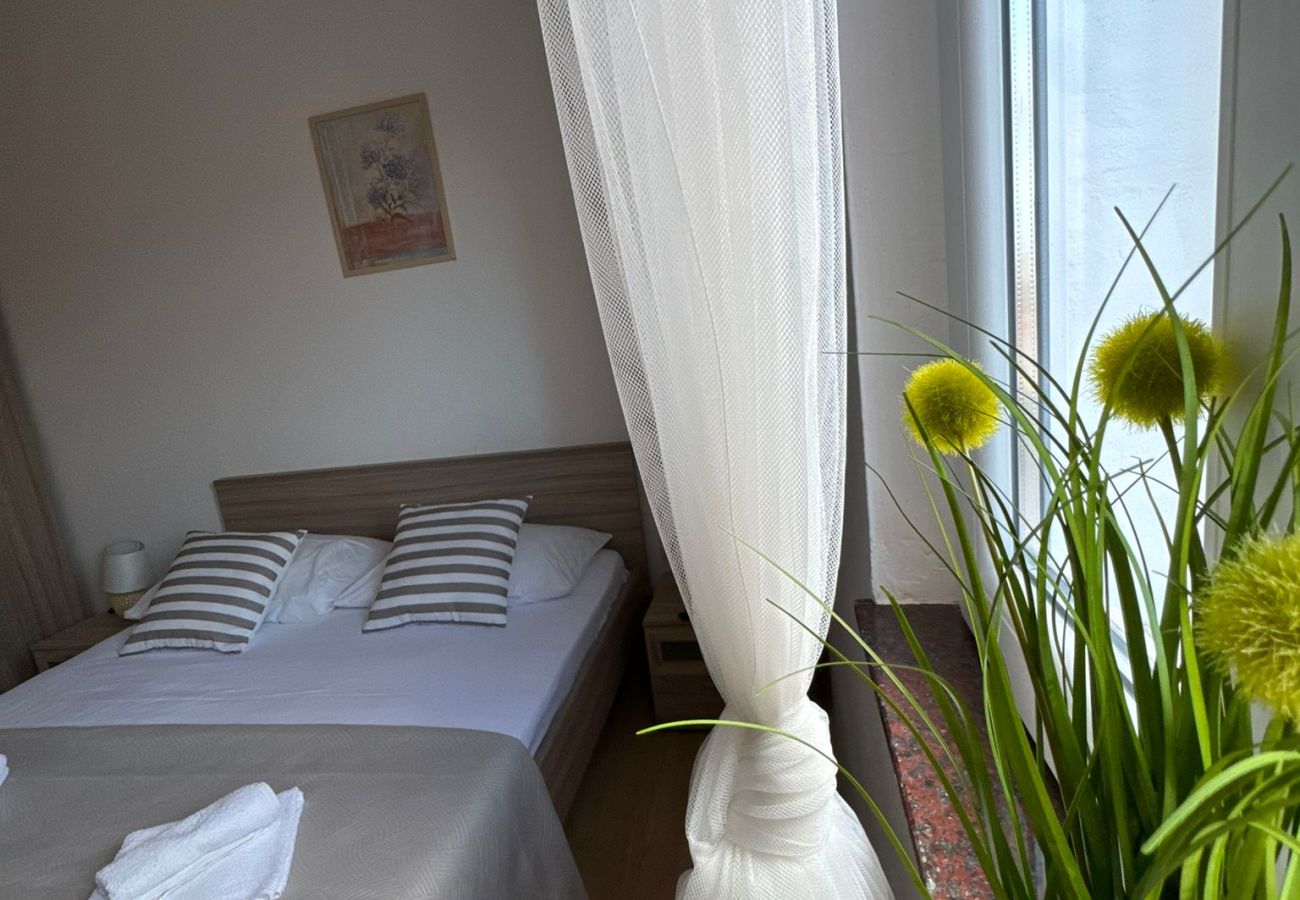 Ferienwohnung in Povljana - Schöne Apartment Bodulo 1