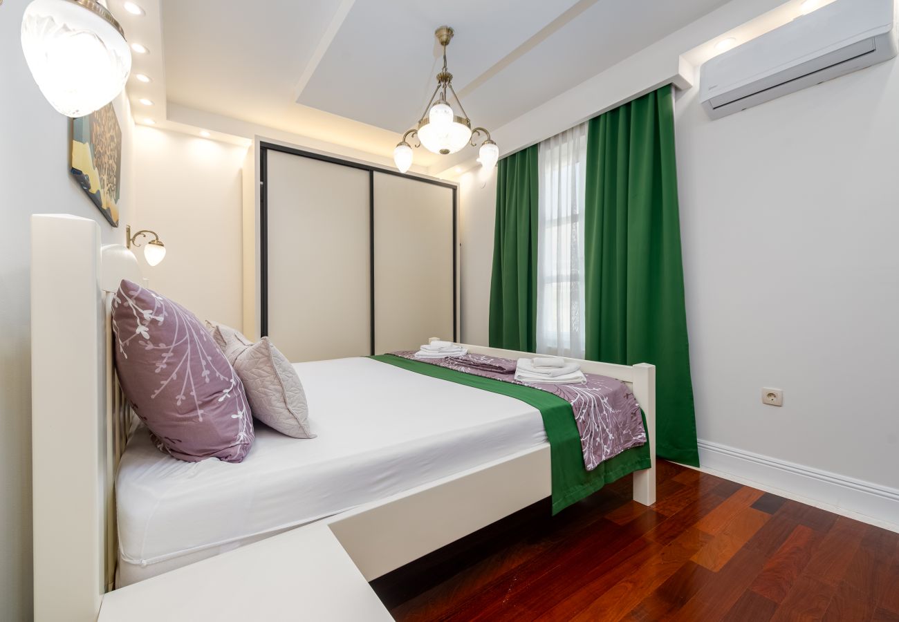 Ferienwohnung in Novalja - Deluxe Château Dabo Suite 3 mit Pool