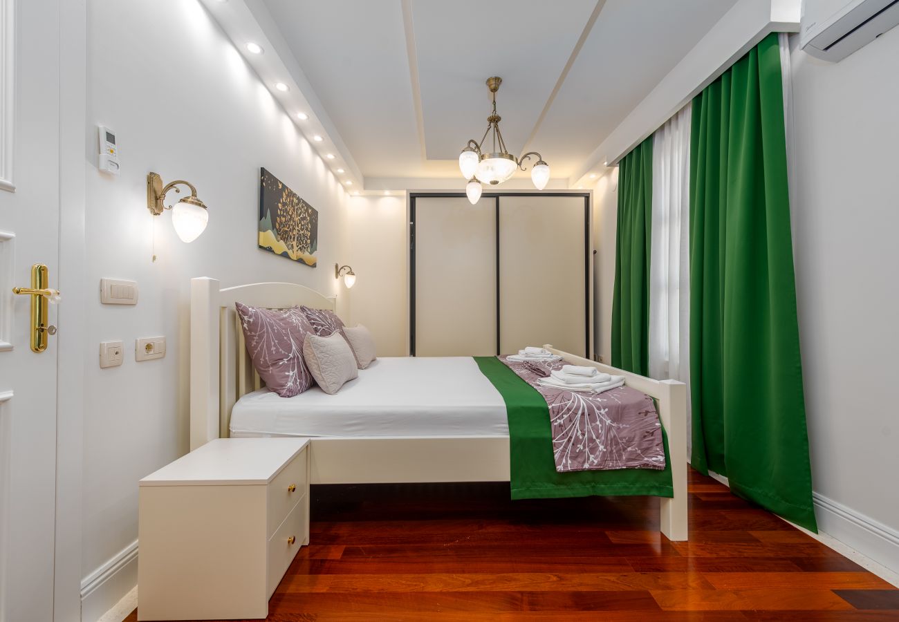 Ferienwohnung in Novalja - Deluxe Château Dabo Suite 3 mit Pool