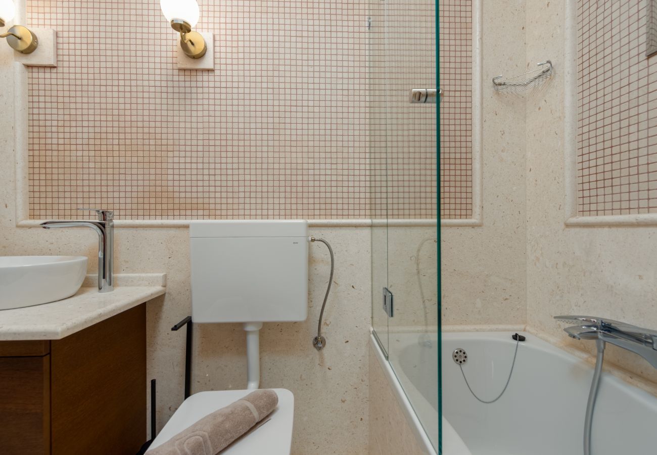 Ferienwohnung in Novalja - Deluxe Château Dabo Suite 3 mit Pool