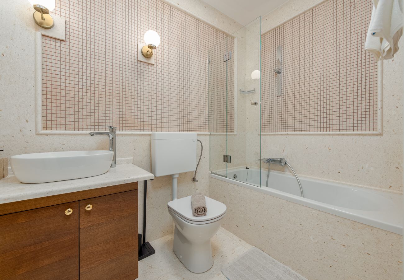 Ferienwohnung in Novalja - Deluxe Château Dabo Suite 3 mit Pool
