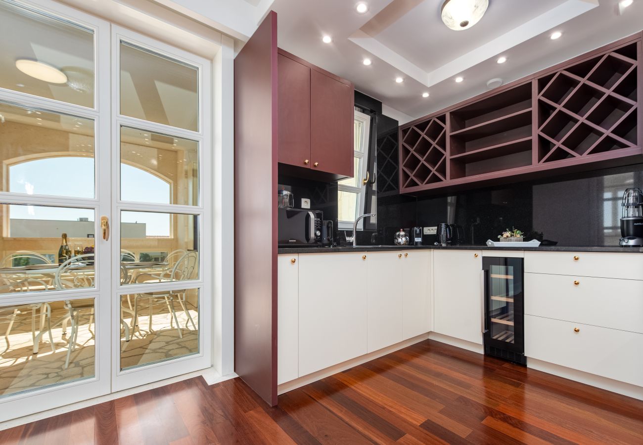 Ferienwohnung in Novalja - Deluxe Château Dabo Suite 4 mit Pool