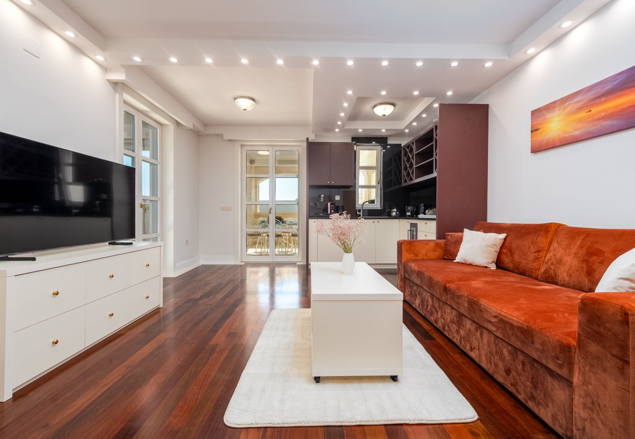 Ferienwohnung in Novalja - Deluxe Château Dabo Suite 4 mit Pool