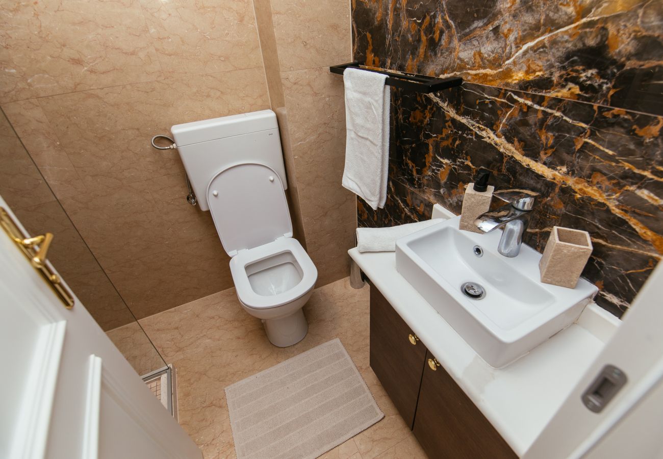 Ferienwohnung in Novalja - Deluxe Château Dabo Suite 6 mit Pool