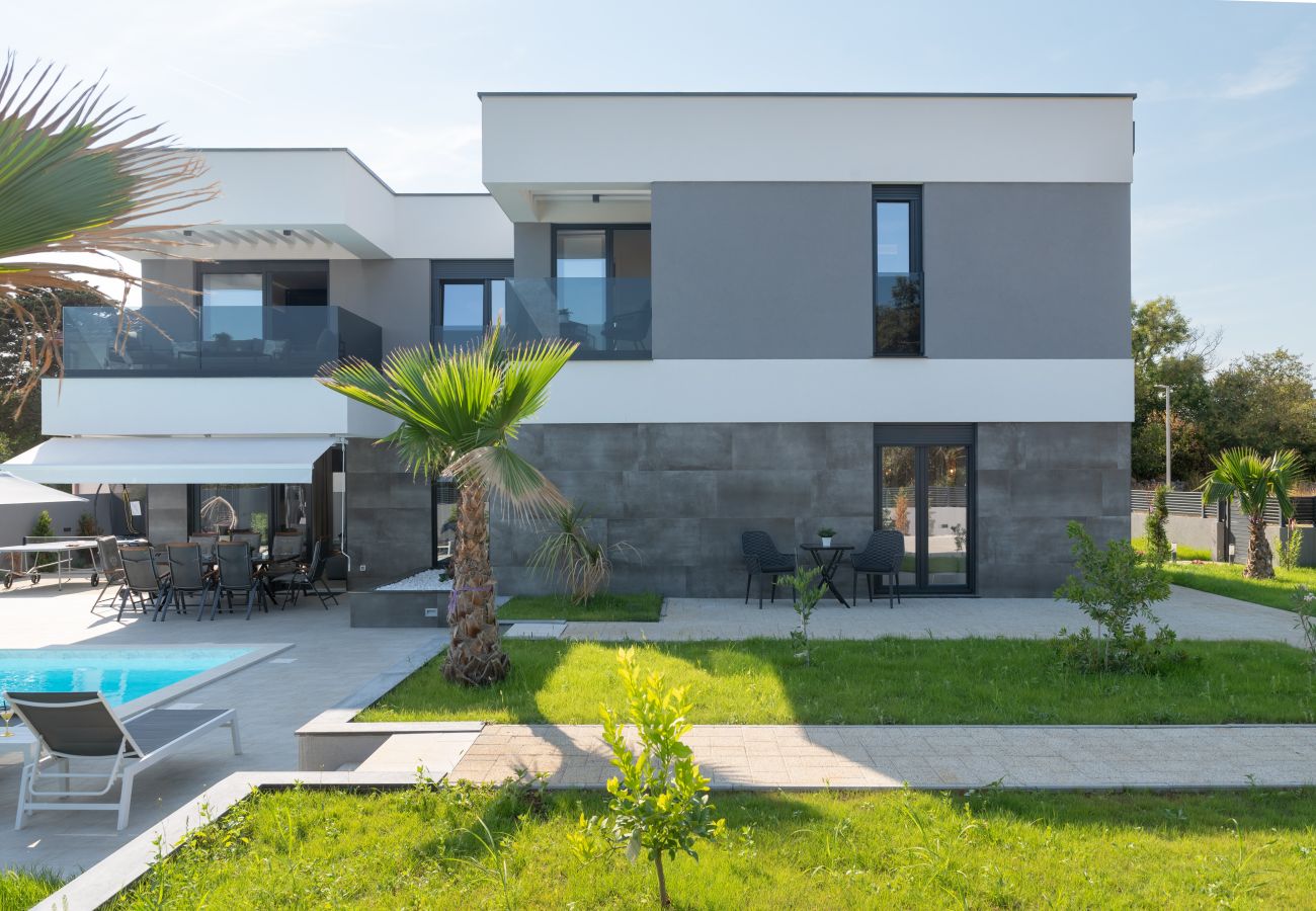 Villa in Zaton - Schöne Villa Tyara