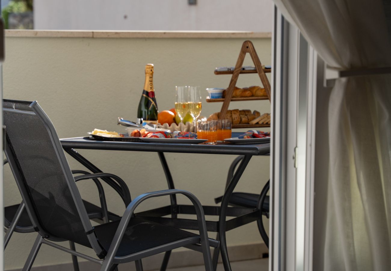 Ferienwohnung in Novalja - Deluxe apartment Mares 2
