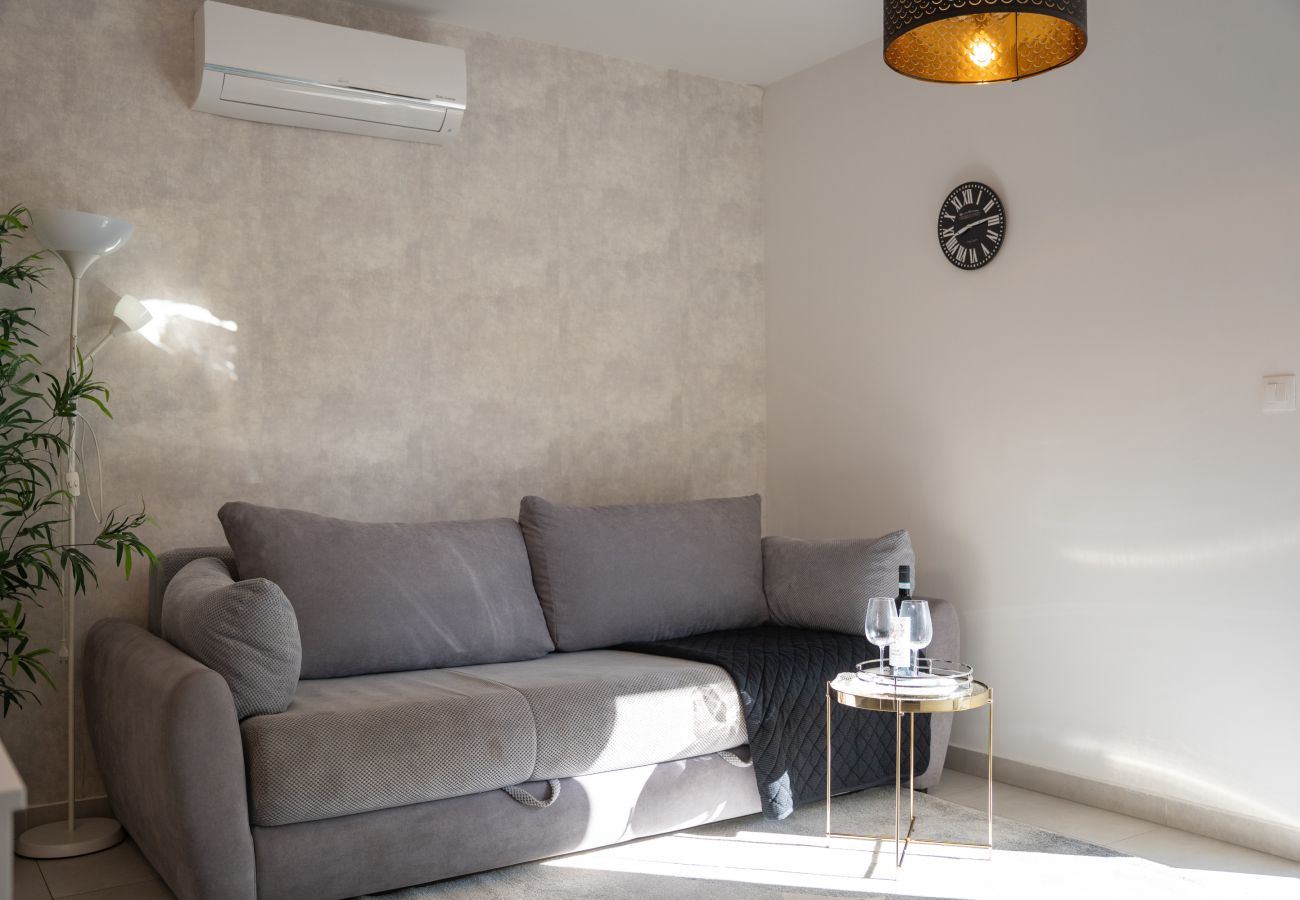 Ferienwohnung in Novalja - Deluxe apartment Mares 2