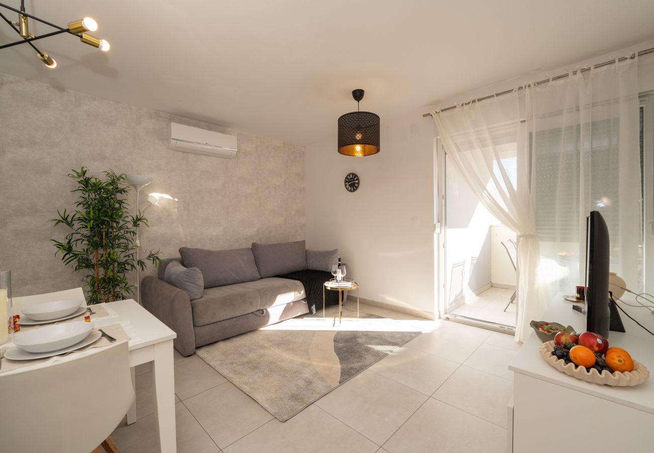 Ferienwohnung in Novalja - Deluxe apartment Mares 2