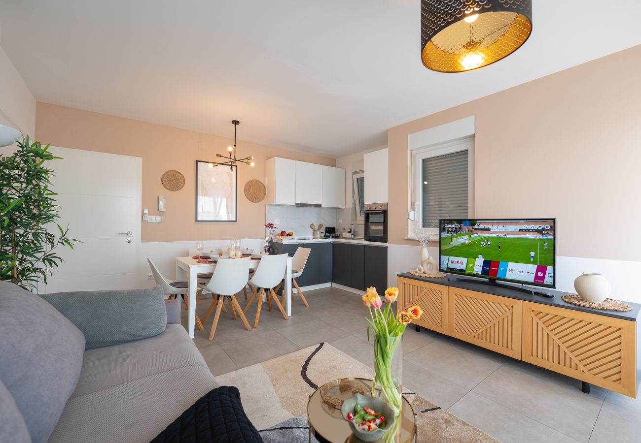 Ferienwohnung in Novalja - Deluxe apartment Mares 4