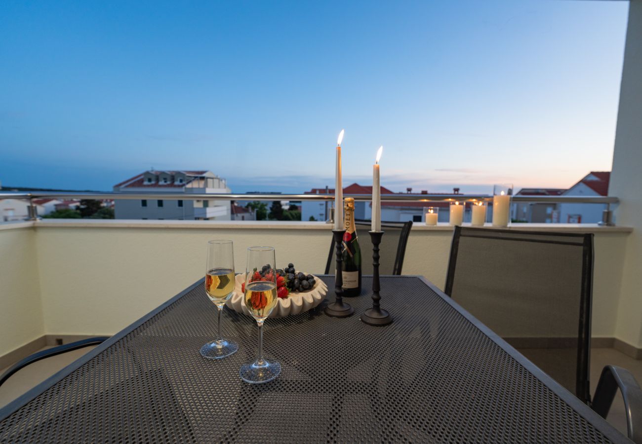 Ferienwohnung in Novalja - Deluxe apartment Mares 5
