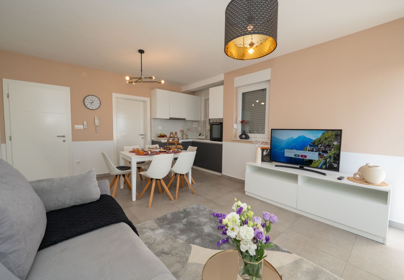 Ferienwohnung in Novalja - Deluxe apartment Mares 5