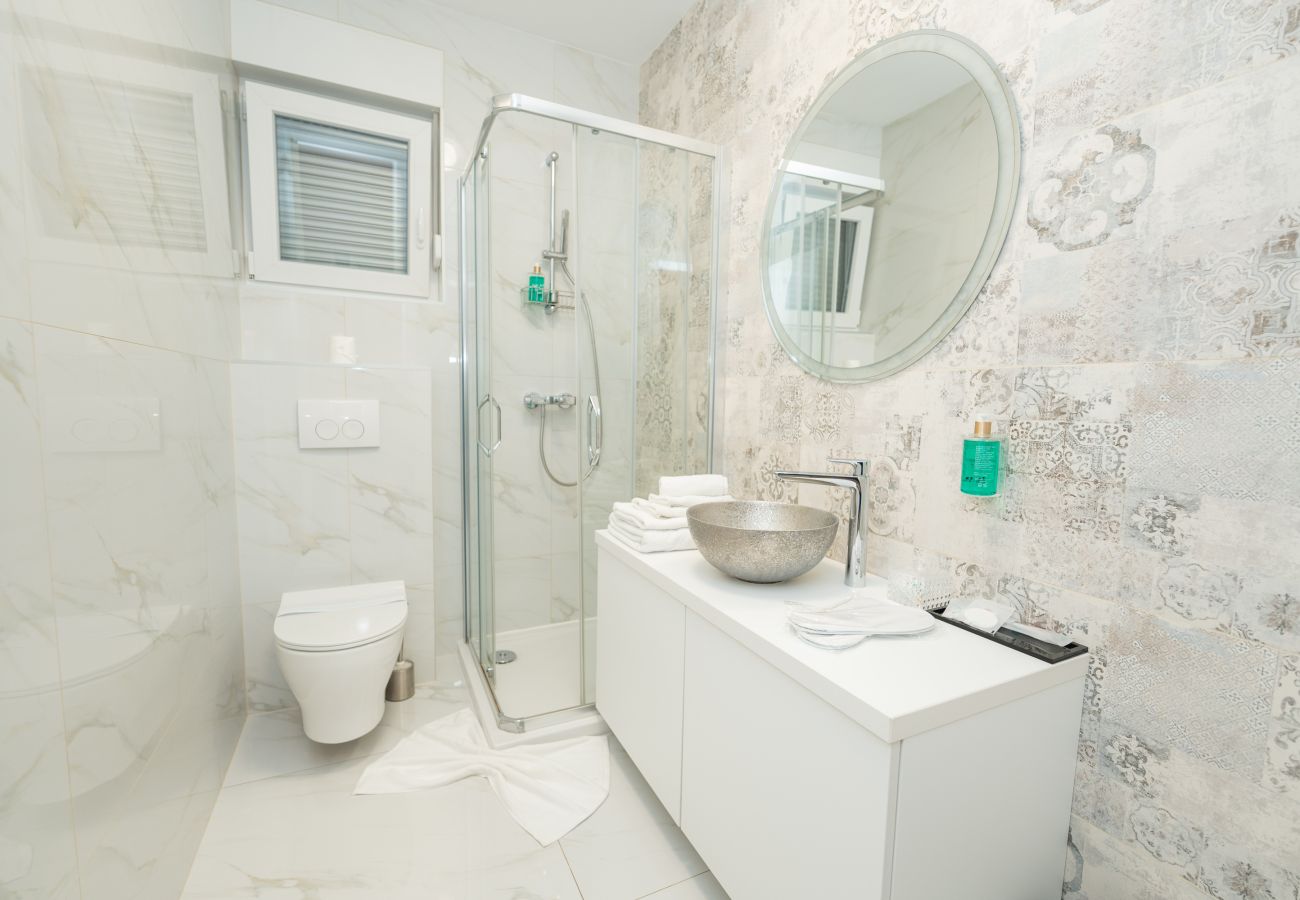 Ferienwohnung in Novalja - Deluxe apartment Mares 6