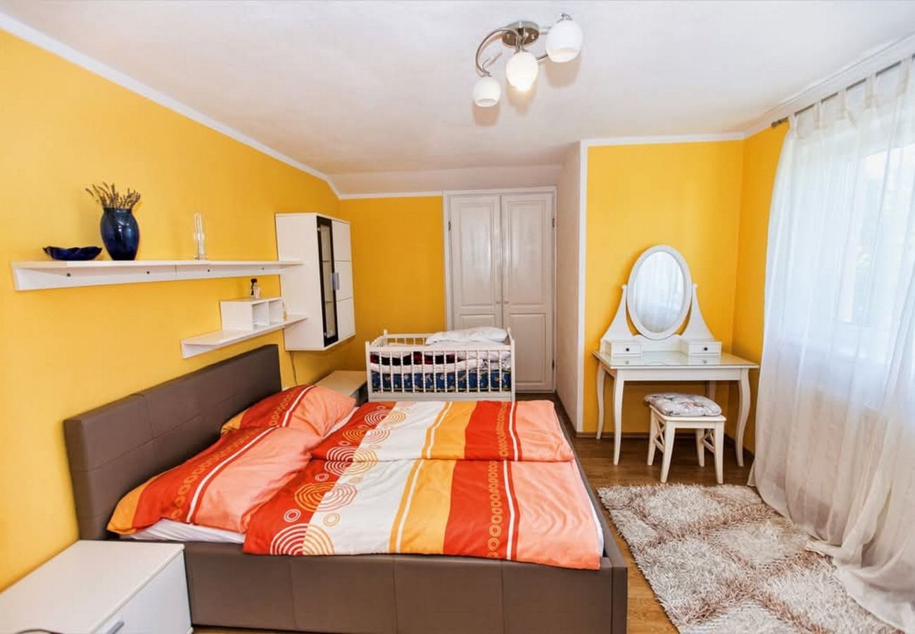 Ferienhaus in Gospic - Ferienhaus Mia mit Whirlpool