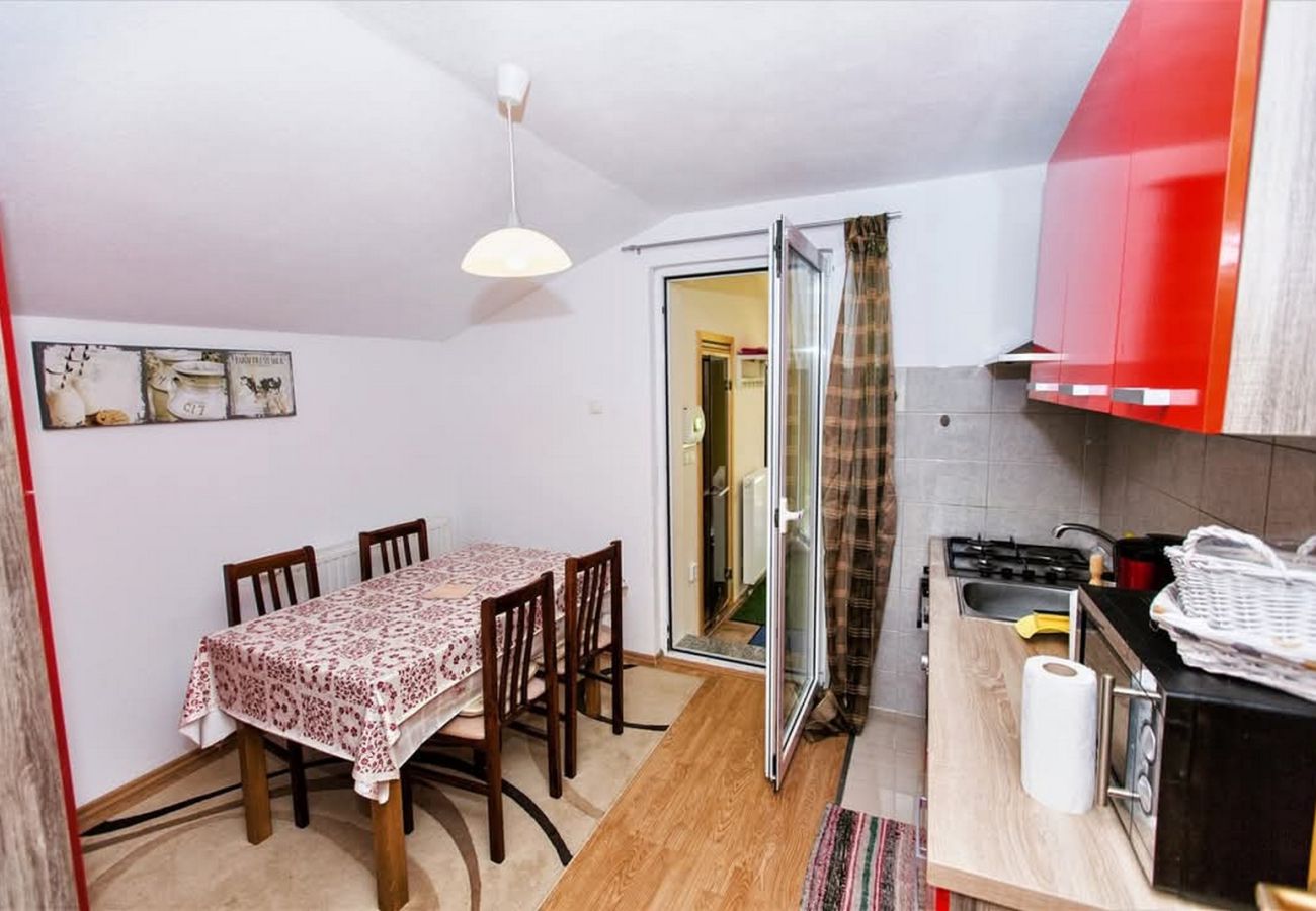 Ferienhaus in Gospic - Ferienhaus Mia mit Whirlpool