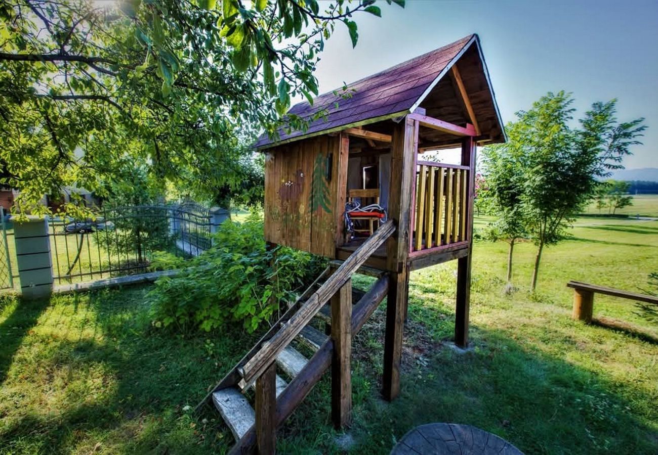 Ferienhaus in Gospic - Ferienhaus Mia mit Whirlpool