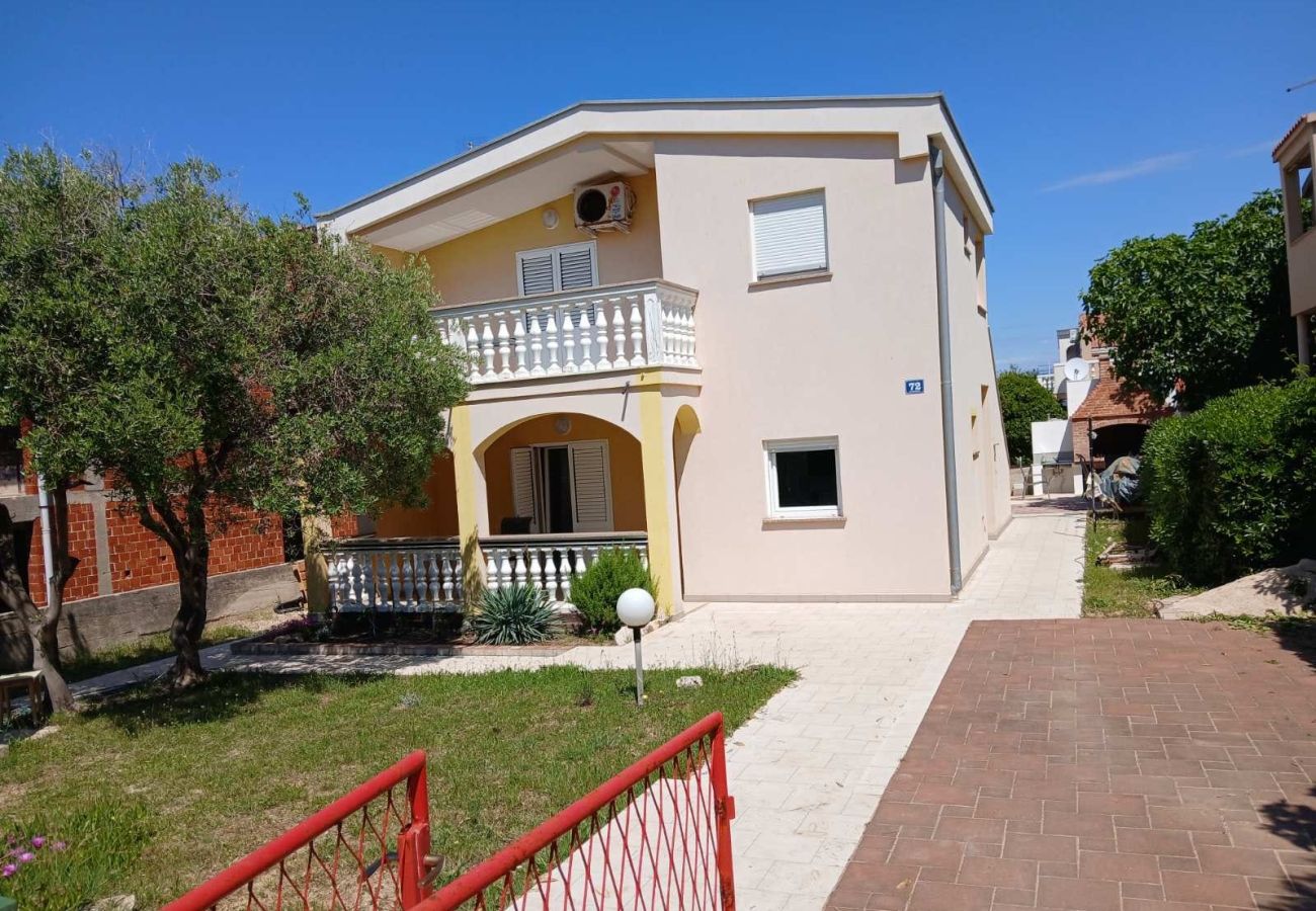 Ferienwohnung in Povljana - Apartment Bella 1
