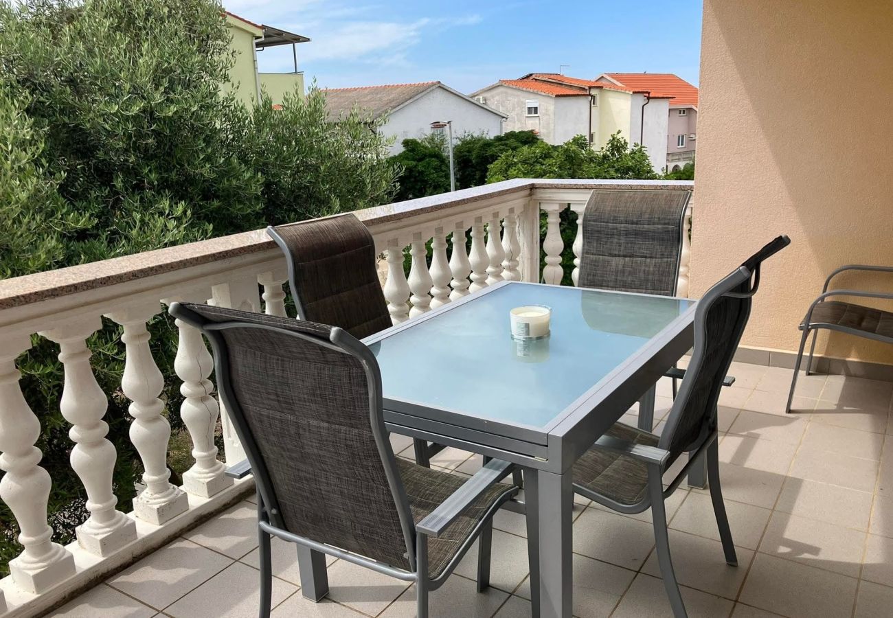 Ferienwohnung in Povljana - Apartment Bella 1