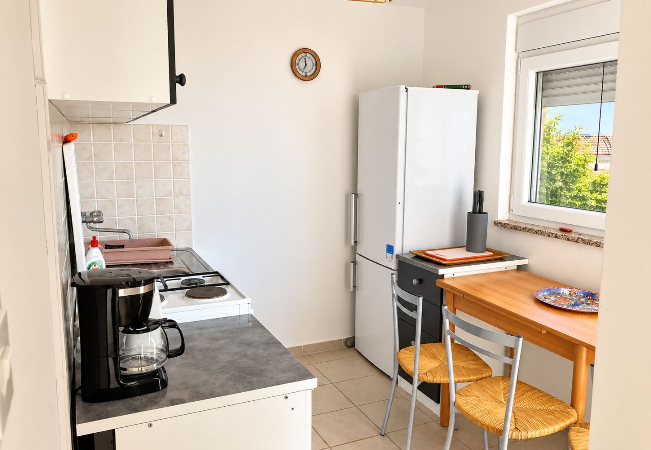 Ferienhaus in Povljana - Ferienhaus Bella 1 & Bella 2