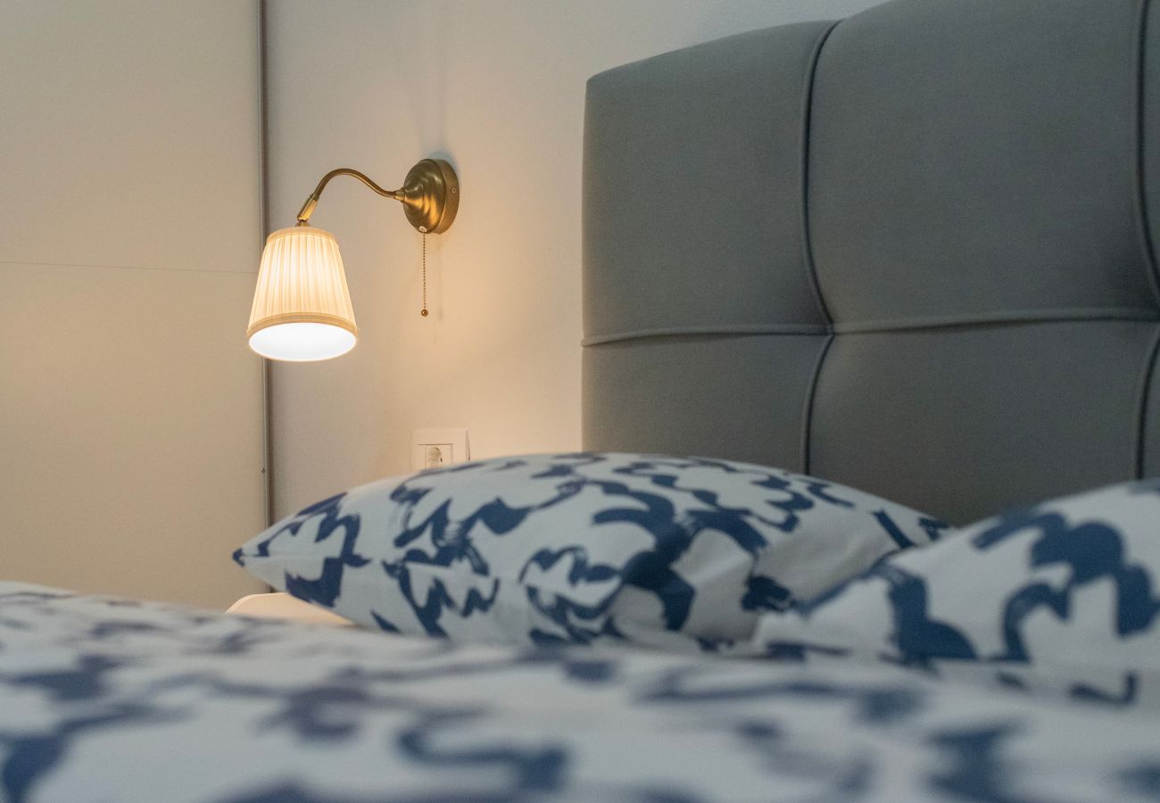 Ferienwohnung in Nin - Seafront apartment Elona