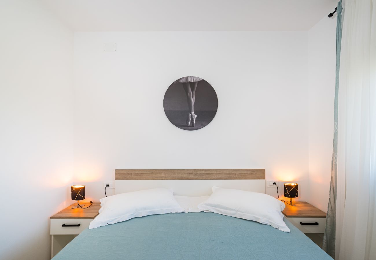 Ferienwohnung in Sveti Filip i Jakov - Apartment Vista Mare 2 mit beheiztem Pool