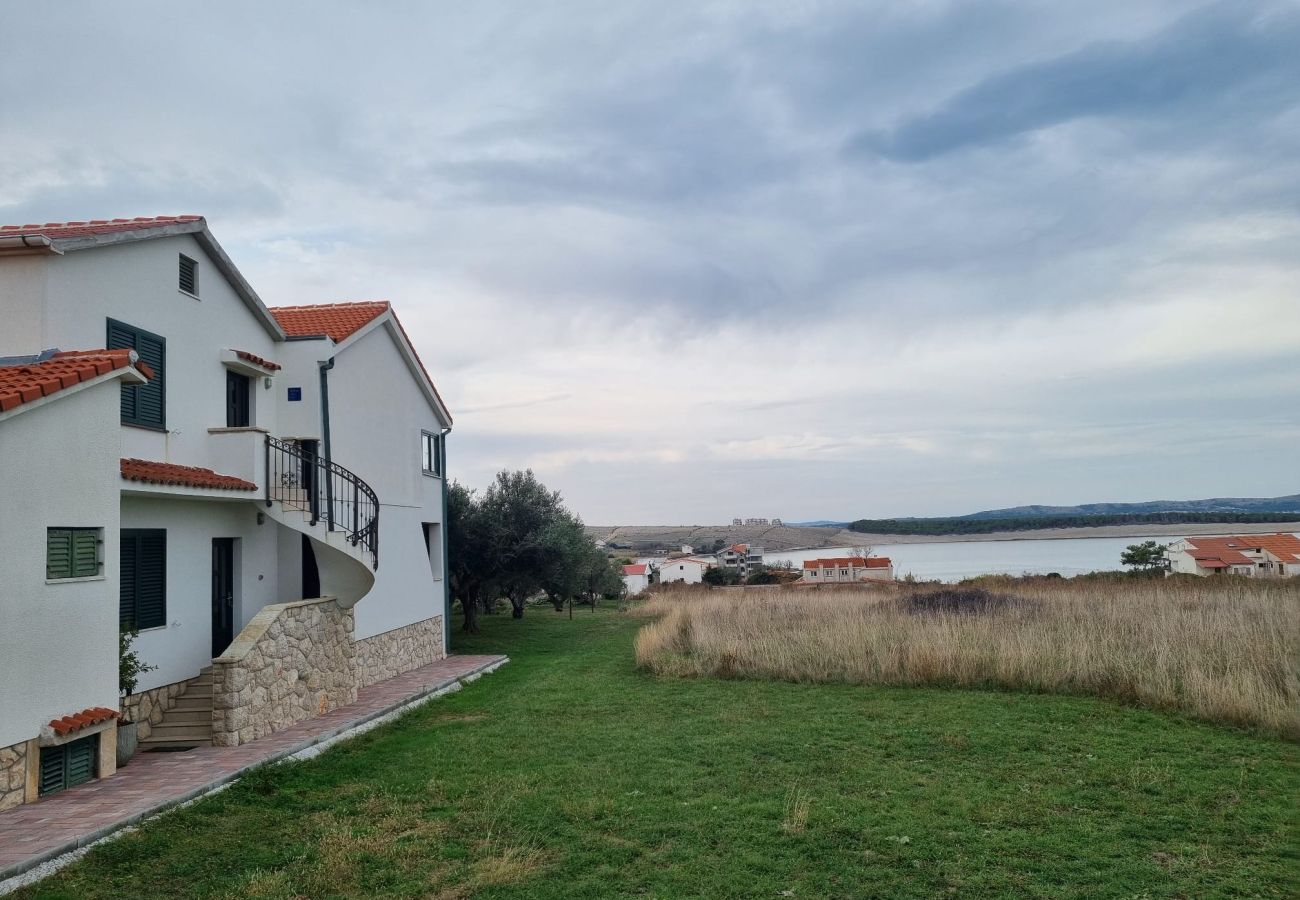 Ferienwohnung in Povljana - Superior apartment Nina