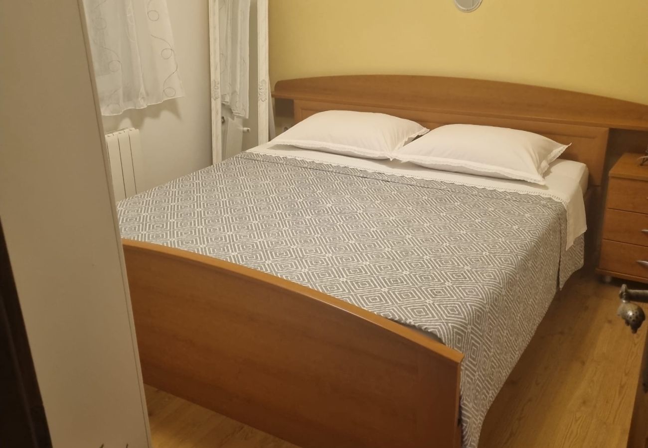 Ferienwohnung in Povljana - Superior apartment Nina