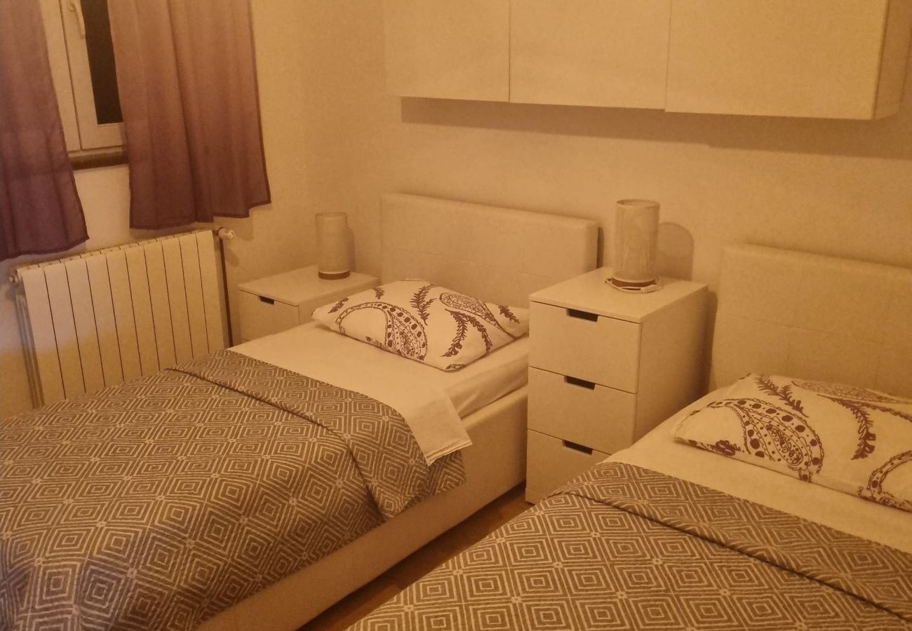 Ferienwohnung in Povljana - Superior apartment Nina