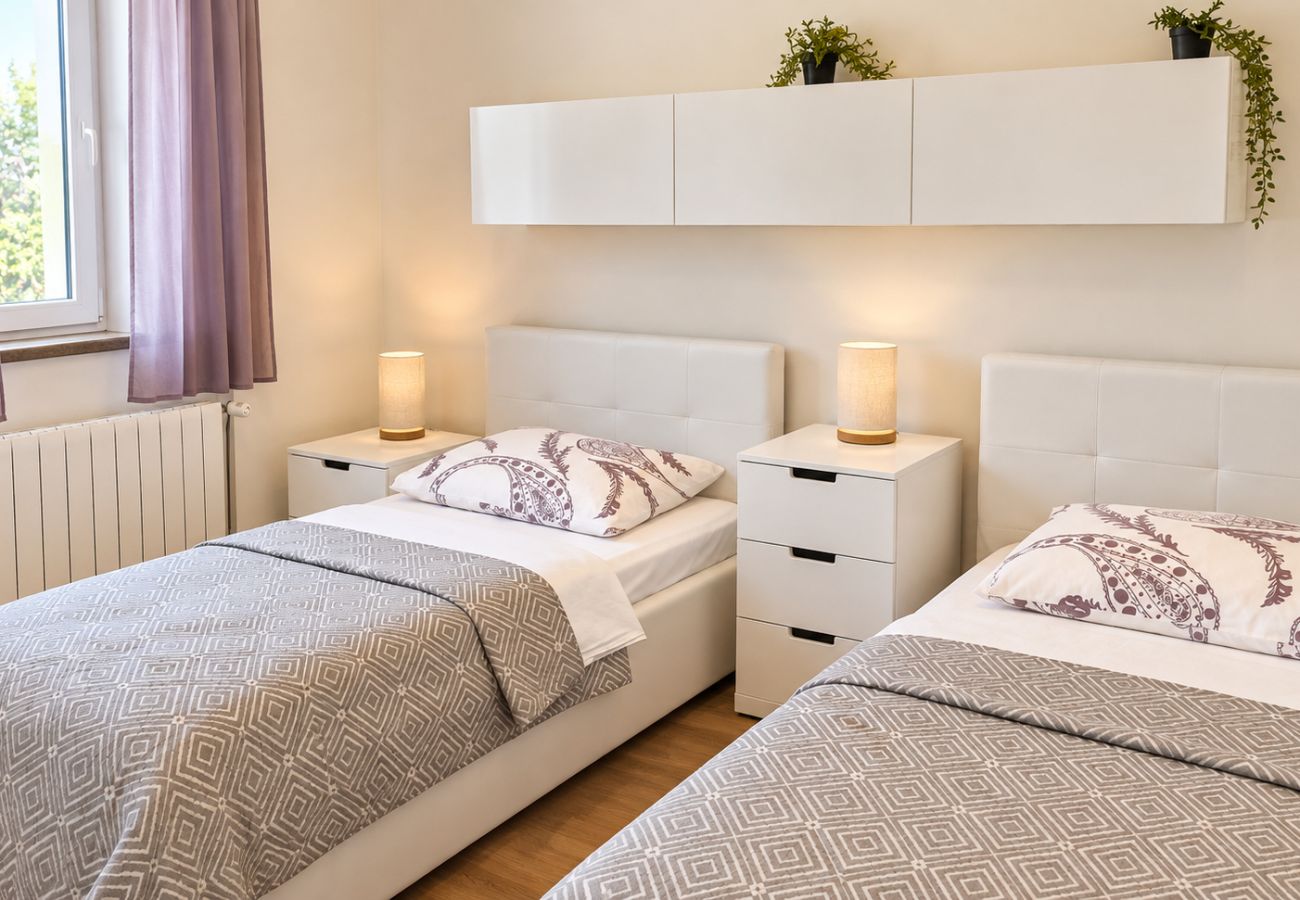 Ferienwohnung in Povljana - Superior apartment Nina