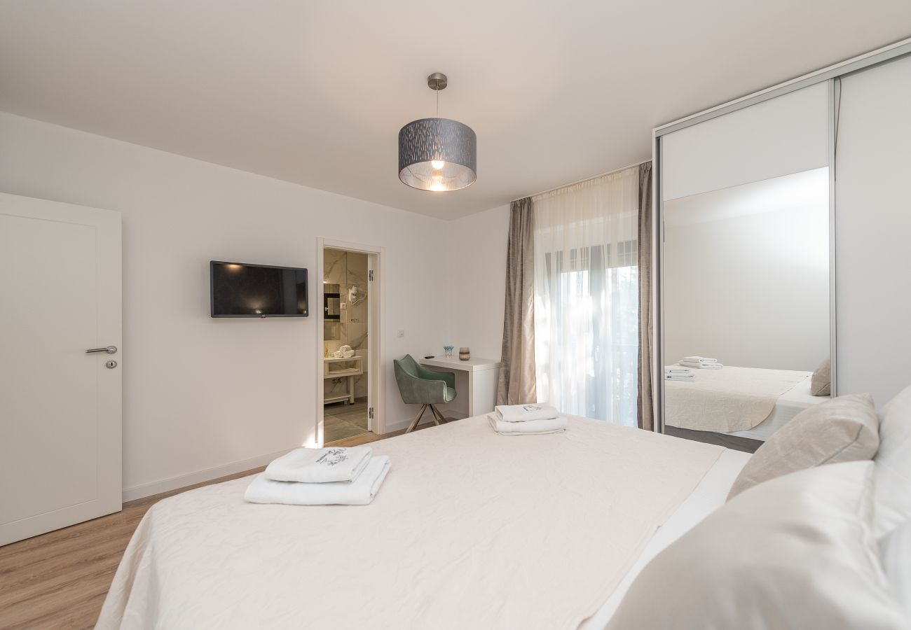 Villa in Posedarje - Strandvilla Promenada