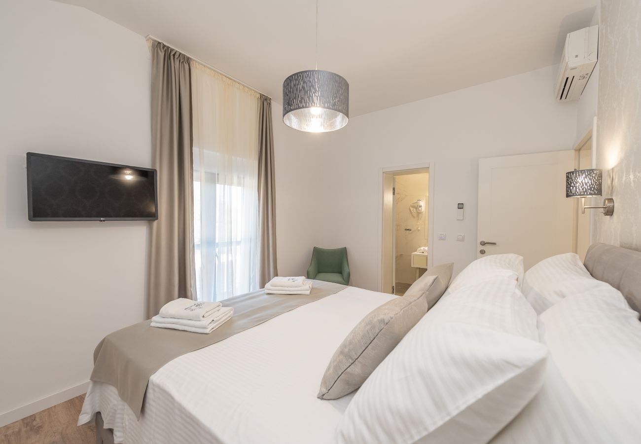 Villa in Posedarje - Strandvilla Promenada