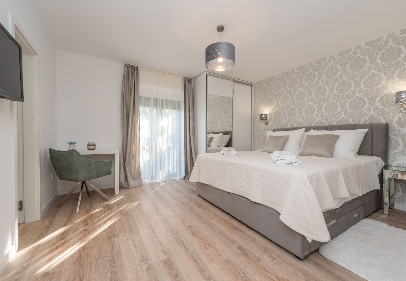 Villa in Posedarje - Strandvilla Promenada
