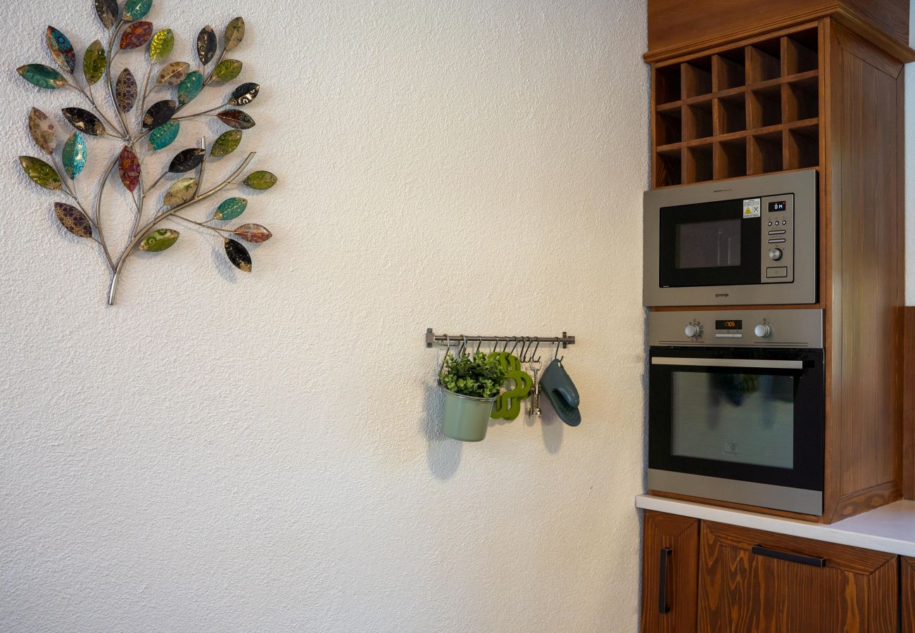 Villa in Brušane - Villa Brusiana mit überdachtem, beheiztem Pool