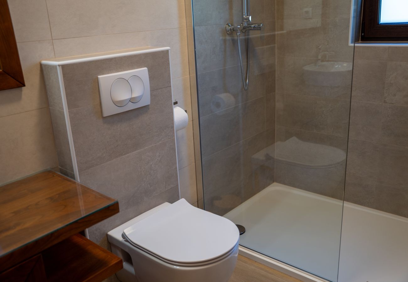 Villa in Brušane - Villa Brusiana mit überdachtem, beheiztem Pool