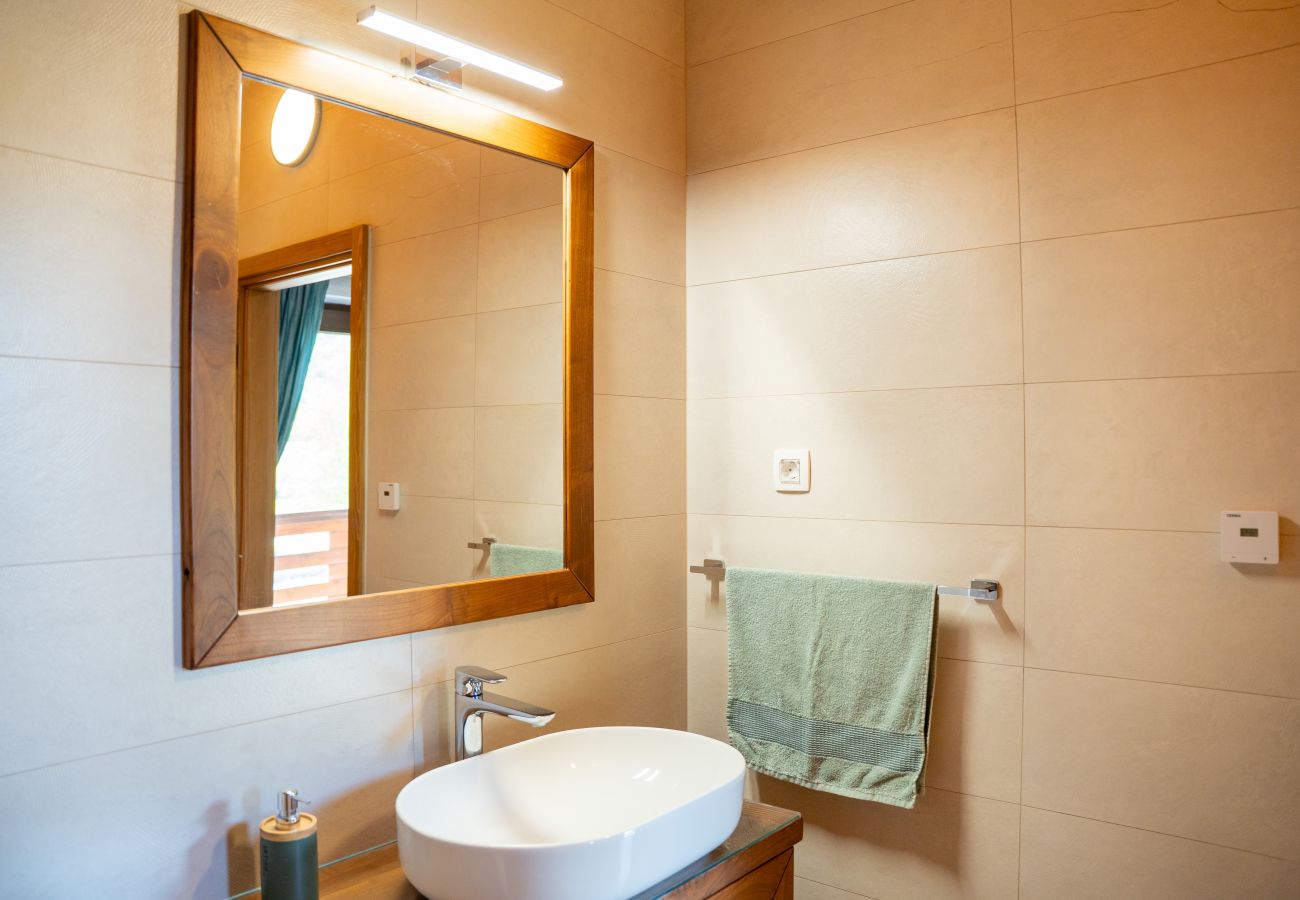 Villa in Brušane - Villa Brusiana mit überdachtem, beheiztem Pool