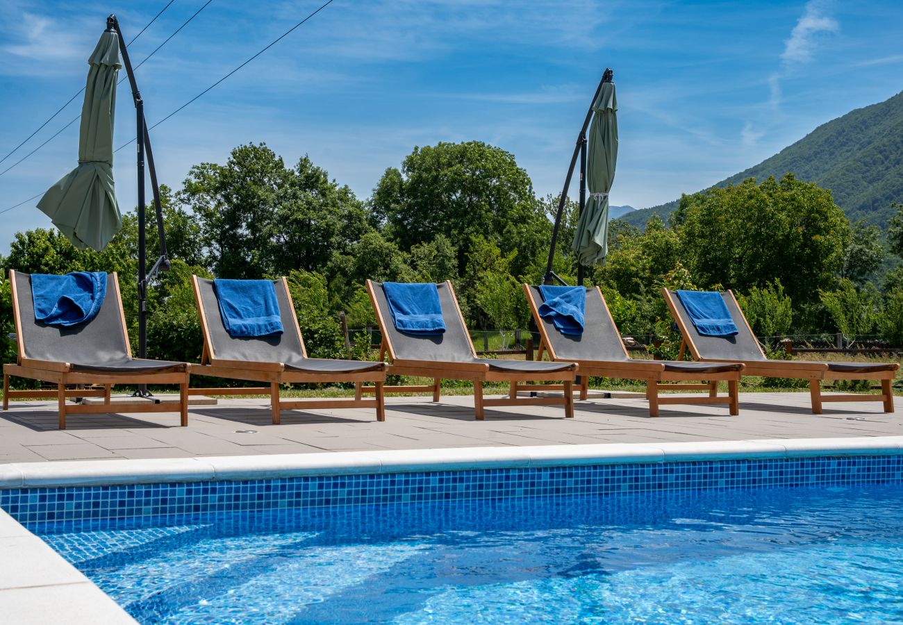 Villa in Brušane - Villa Brusiana mit beheiztem Pool