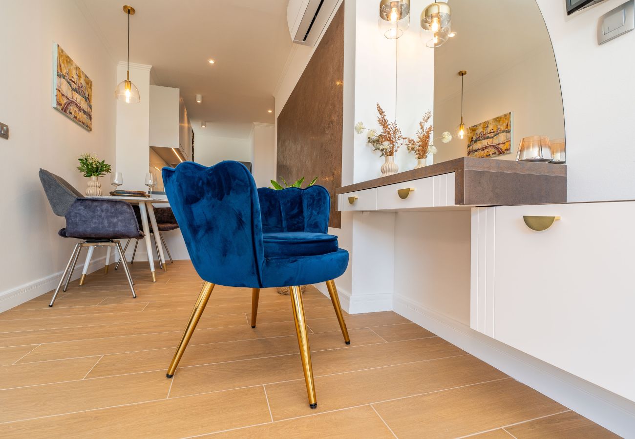 Ferienwohnung in Zadar - Deluxe-Apartment Diadora mit Meerblick