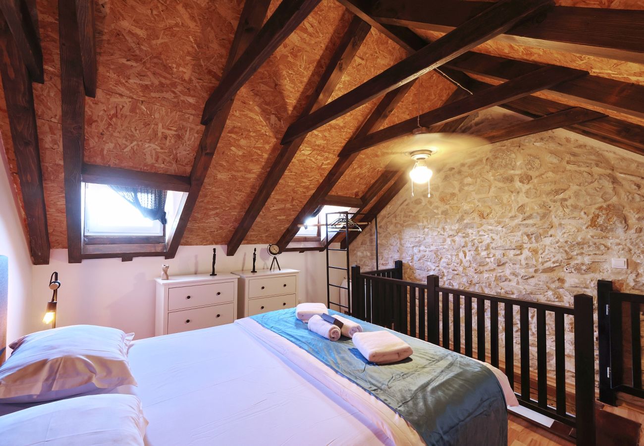 Ferienhaus in Blato - Ferienhaus Tranquilla mit beheiztem Pool