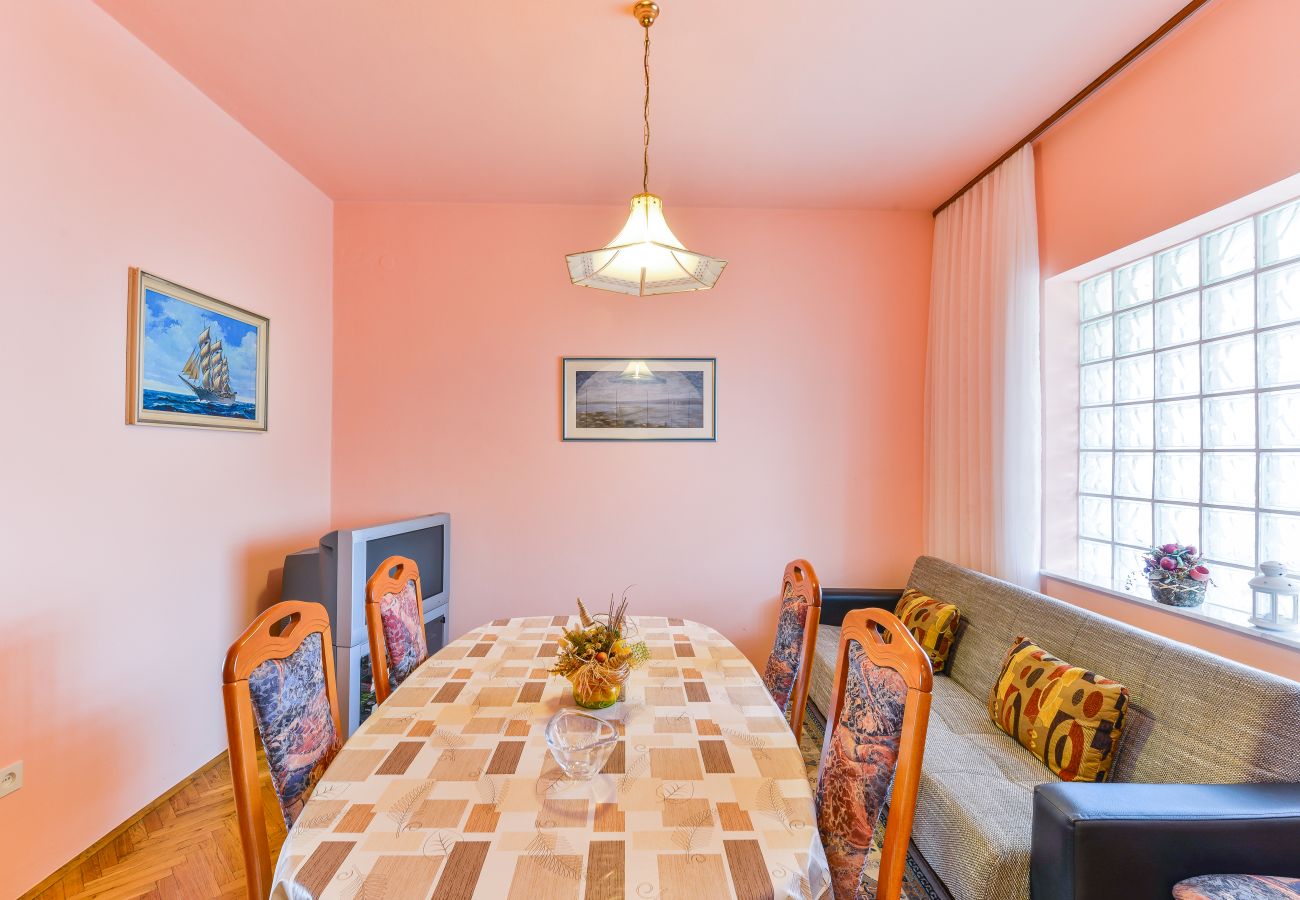 Ferienwohnung in Vir - Strandwohnung Liverić 2