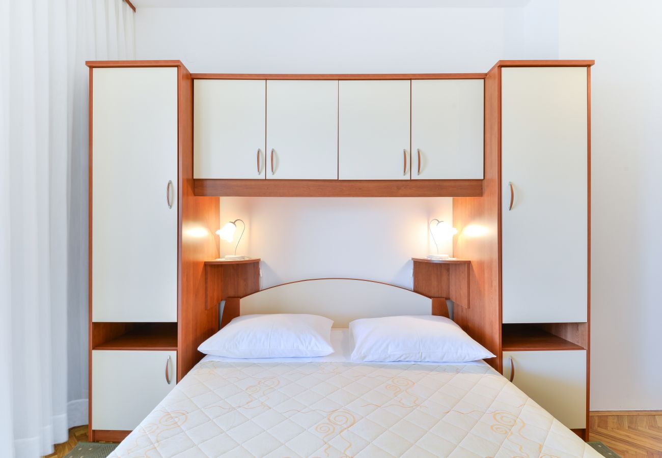 Ferienwohnung in Vir - Strandwohnung Liverić 2