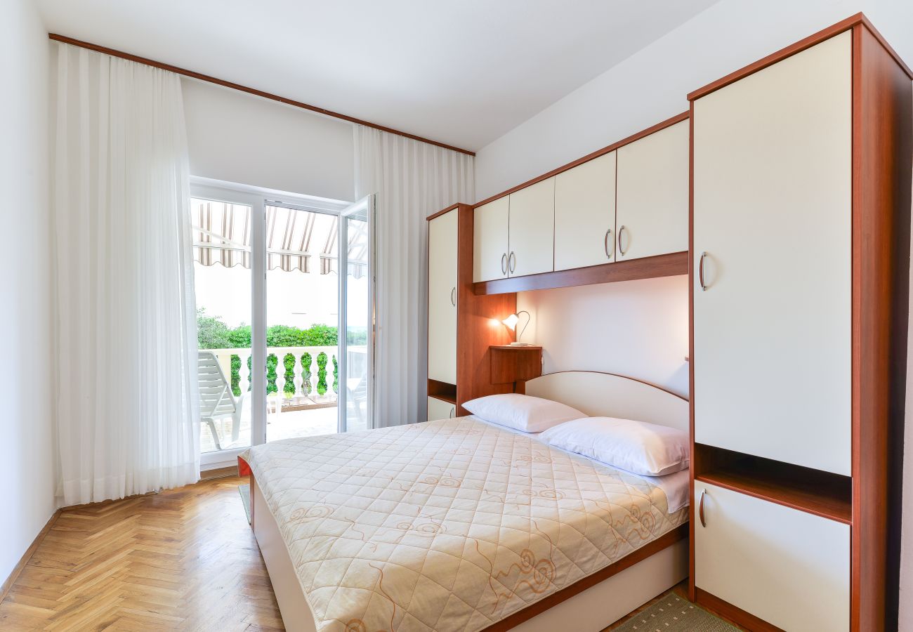 Ferienwohnung in Vir - Strandwohnung Liverić 2