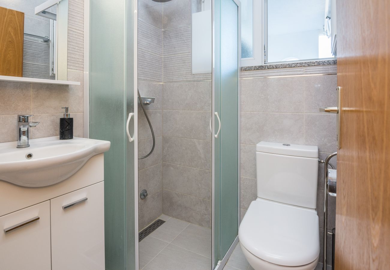 Ferienwohnung in Vir - Strandwohnung Liverić 3