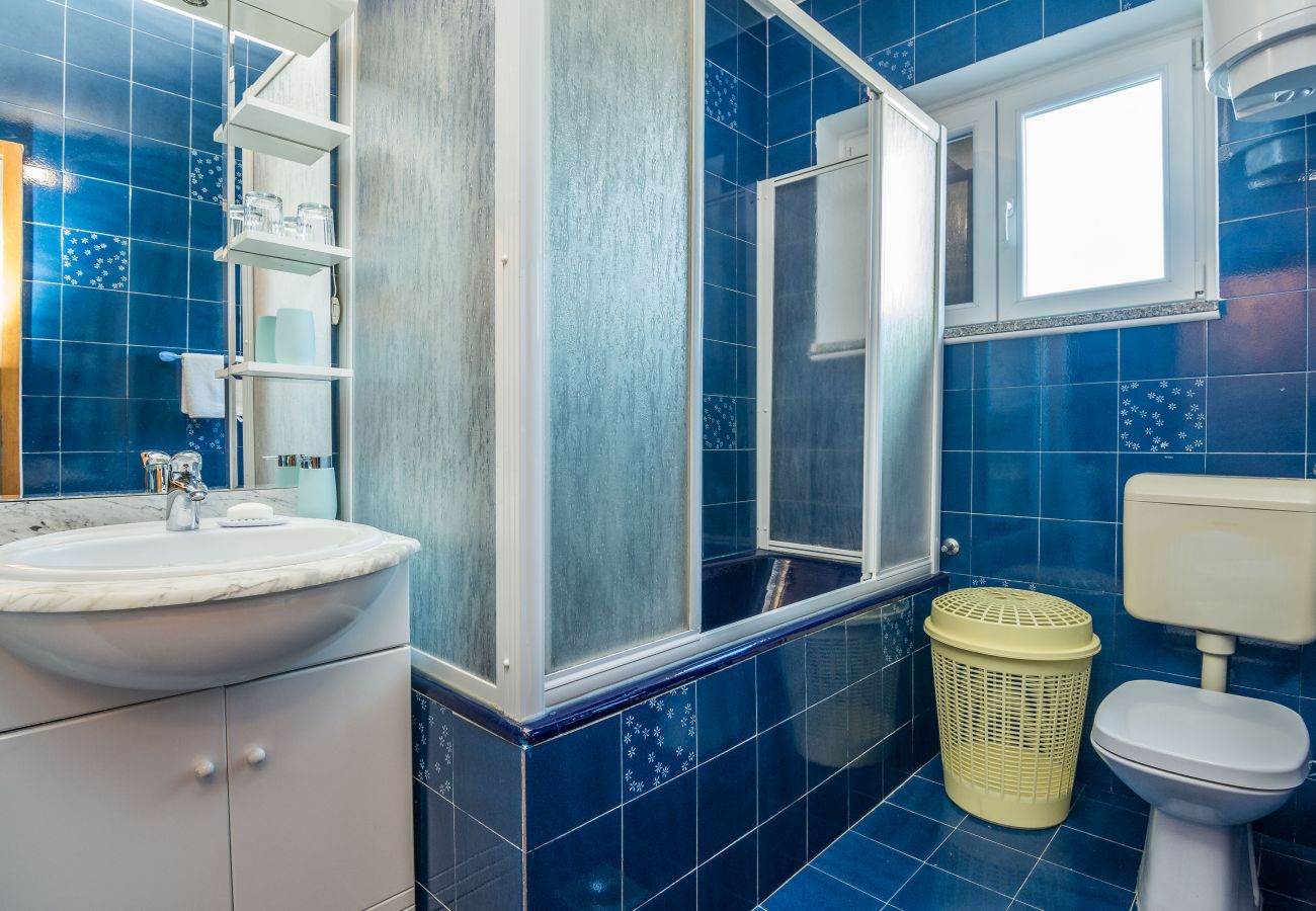 Ferienwohnung in Vir - Strandwohnung Liverić 4