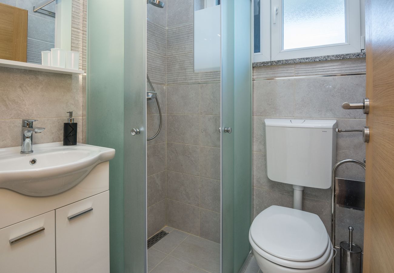 Ferienwohnung in Vir - Strandwohnung Liverić 5