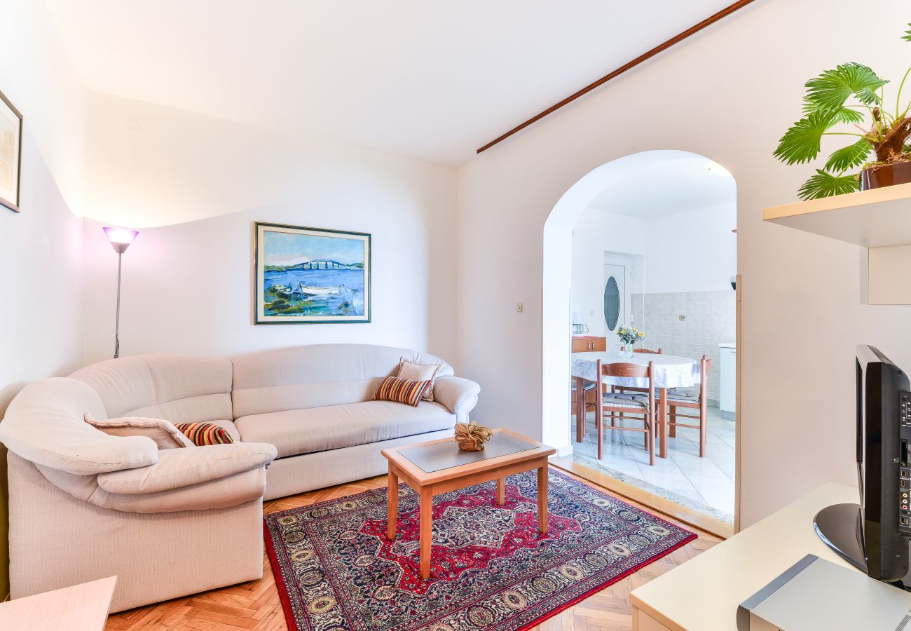 Ferienwohnung in Vir - Strandwohnung Liverić 5