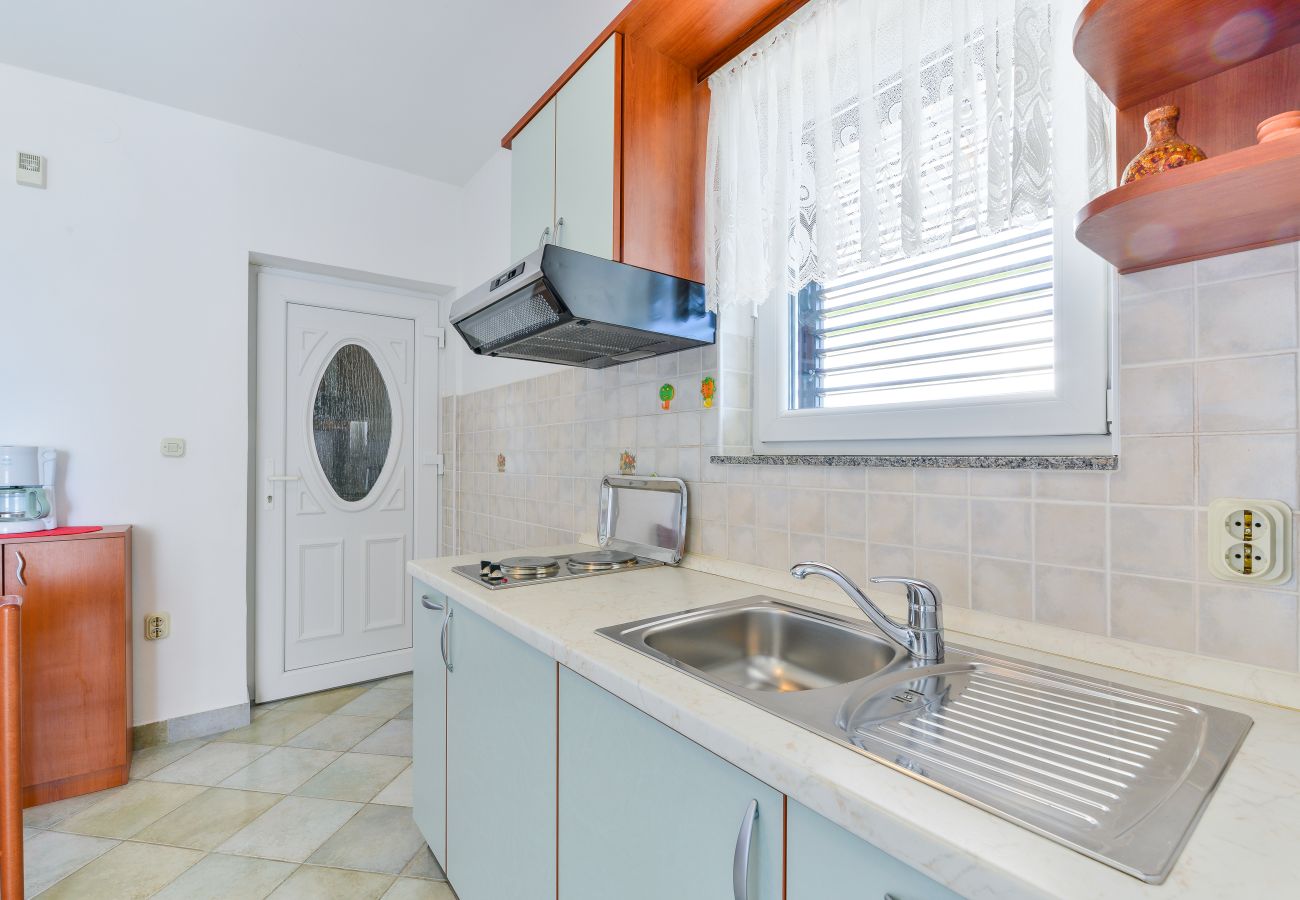 Ferienwohnung in Vir - Strandwohnung Liverić 5