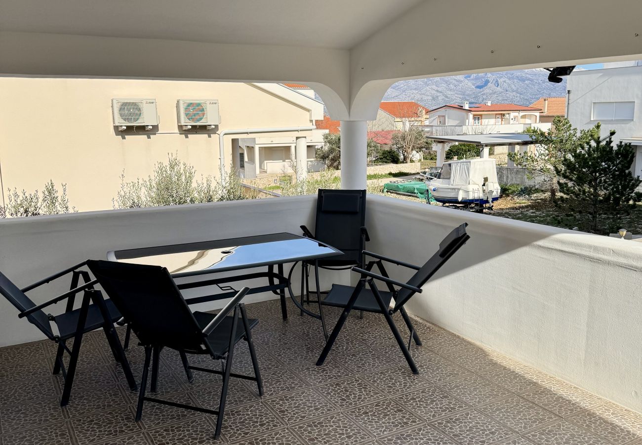 Ferienwohnung in Ražanac - Apartment Didovi Dvori 1 mit Whirlpool