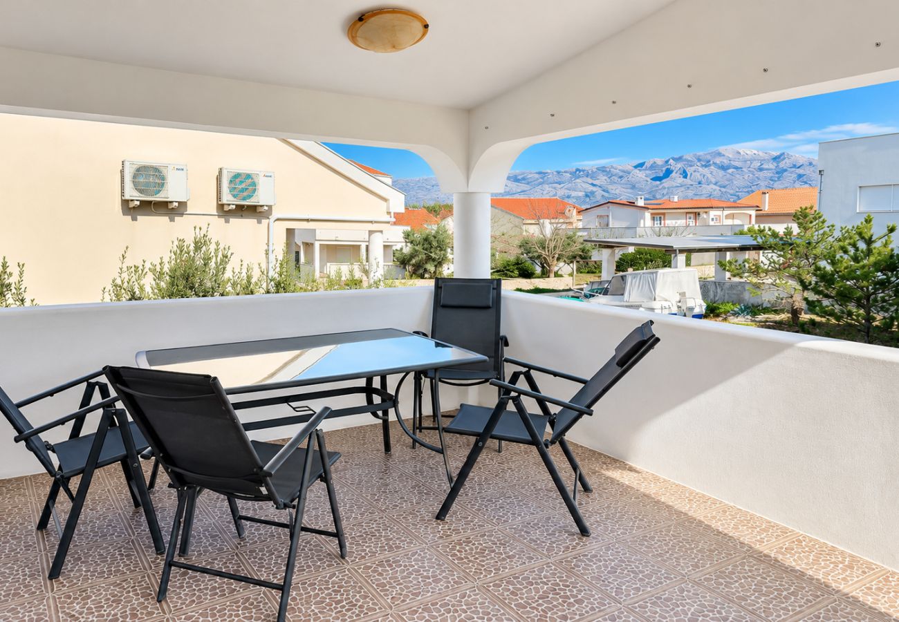 Ferienwohnung in Ražanac - Apartment Didovi Dvori 1 mit Whirlpool